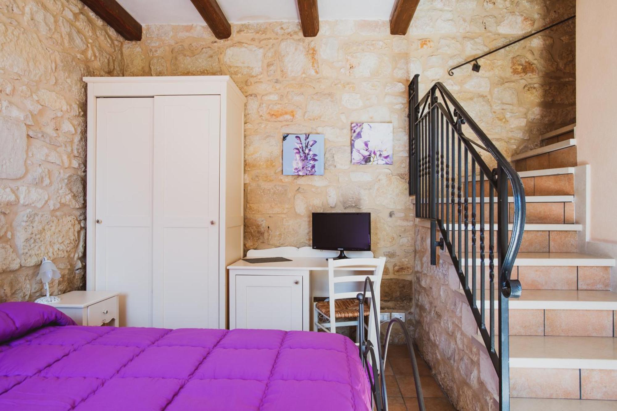 Borgo Monachella Bed & Breakfast Рагуза Стая снимка