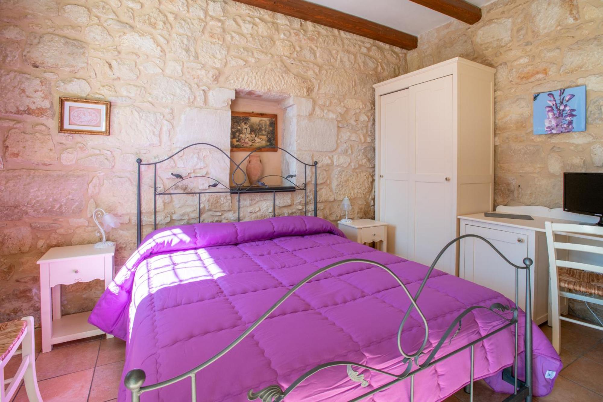 Borgo Monachella Bed & Breakfast Рагуза Стая снимка