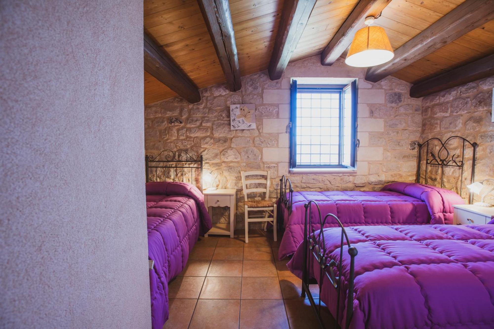 Borgo Monachella Bed & Breakfast Рагуза Стая снимка