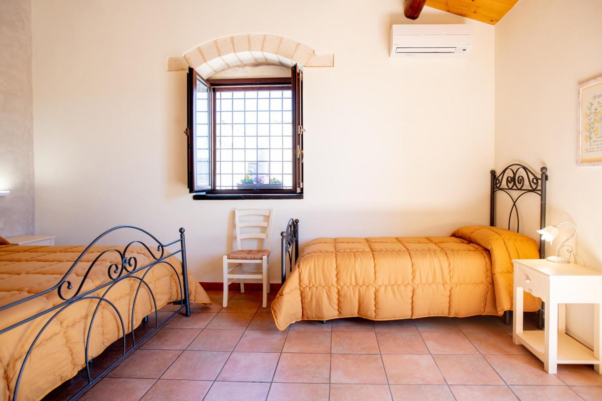 Borgo Monachella Bed & Breakfast Рагуза Стая снимка