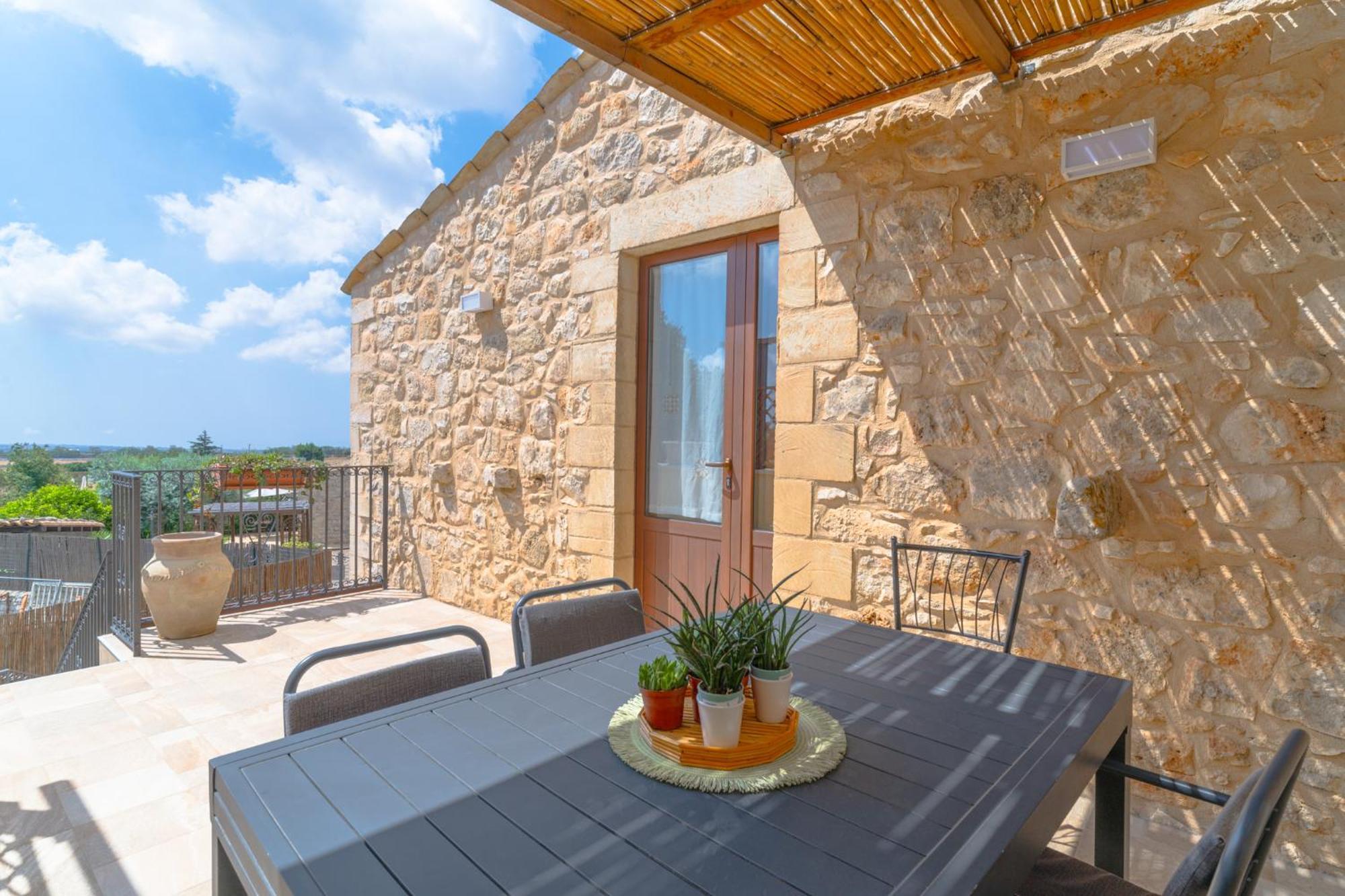 Borgo Monachella Bed & Breakfast Рагуза Стая снимка