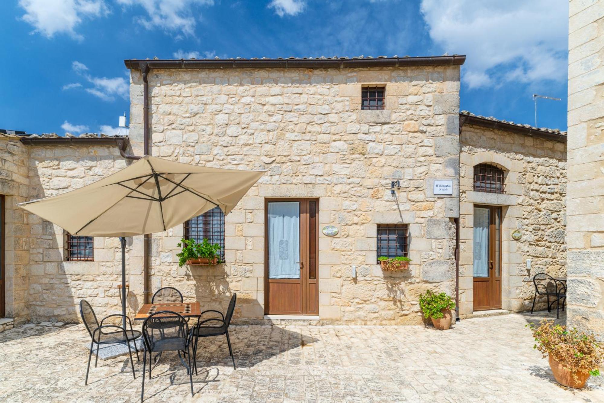 Borgo Monachella Bed & Breakfast Рагуза Екстериор снимка